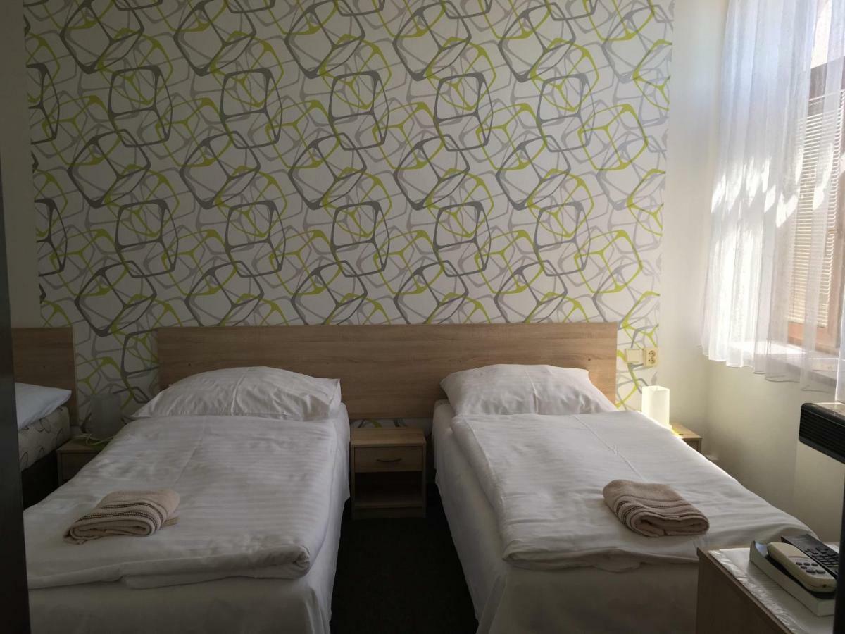 Hotel Jordanek Opočno Dış mekan fotoğraf